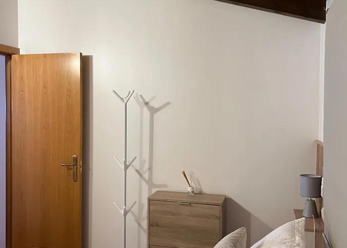 San Antonio 6 * Malpartida de Cáceres